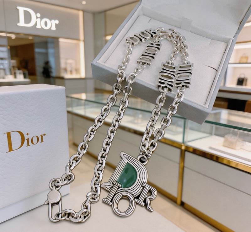 Dior Necklace 06yxs02